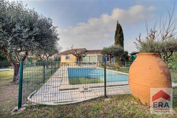 Maison Sarrians 4 pièces -100m² - Garage - Jardin - Piscine