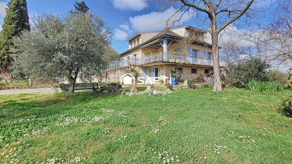 Maison - 6 pièces - 180 m²