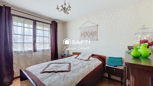 Maison - 6 pièces - 180 m²