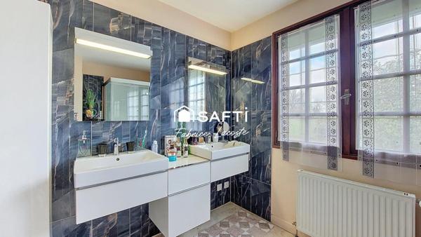 Maison - 6 pièces - 180 m²