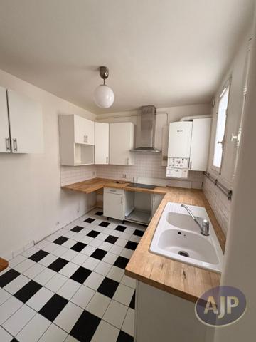 Location appartement Paris 16eme : 2 128 € - AJP Immobilière Passy Paris 16