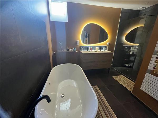 Maison à vendre |  Barbaste |  6 pièces | 172 m²