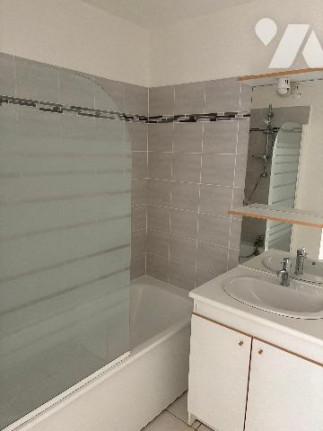 POUR HABITER OU POUR INVESTIR, T2, TERRASSE ET PARKING