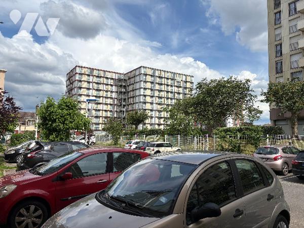 POUR HABITER OU POUR INVESTIR, T2, TERRASSE ET PARKING