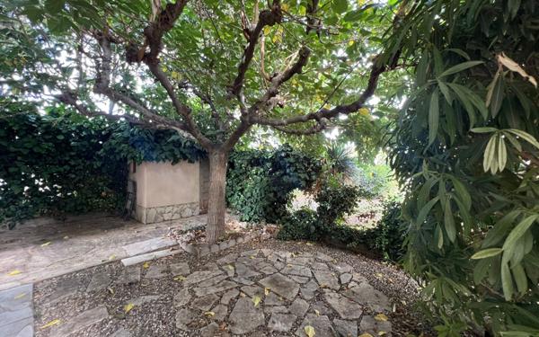 Maison à vendre    5 pièces •  Béziers