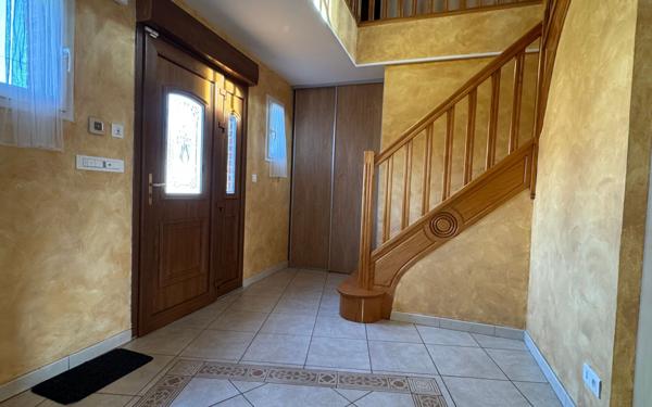 Maison à vendre    6 pièces •  Dompierre-Becquincourt