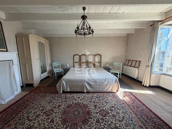 Grande maison de ville de caractère au coeur de Villiers-en-Plaine - 147m2 habitables
