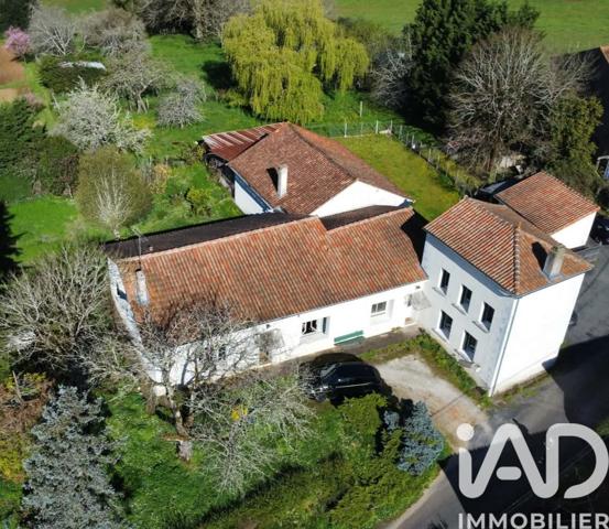 Maison à vendre 9 pièces 199 m² Orgedeuil