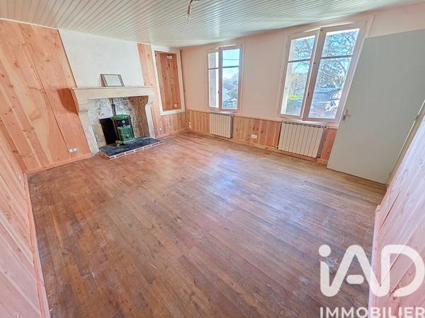 Maison à vendre 9 pièces 199 m² Orgedeuil