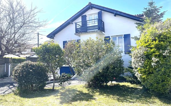 Maison à vendre    6 pièces •  Anglet