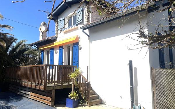 Maison à vendre    6 pièces •  Anglet