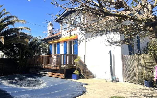 Maison à vendre    6 pièces •  Anglet