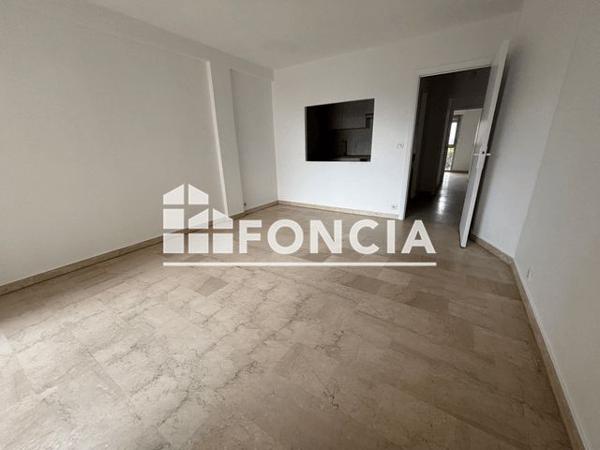Location Appartement 2 pièces 43.71 m² - 270 RUE JEAN MONNET Mandelieu 06210
