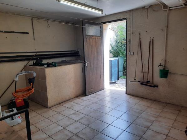 SAINT-JUERY Maison familiale de type 5 avec garage et jardin.