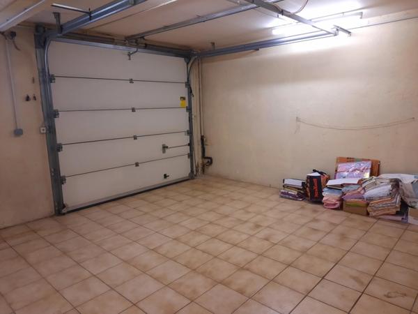 SAINT-JUERY Maison familiale de type 5 avec garage et jardin.