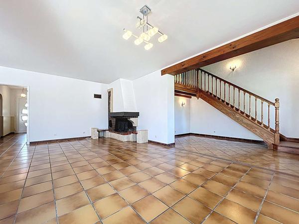 A VENDRE - MURET - Maison T6 avec piscine sur parcelle de 2500m²