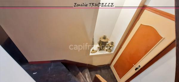 Maison à vendre 8 pièces SAINT CALAIS (72) Ensemble immobilier à fort potentiel : local commercial + appartement en duplex avec patio