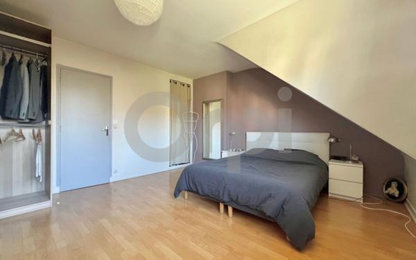 Maison à vendre    8 pièces •  Ormesson-sur-Marne