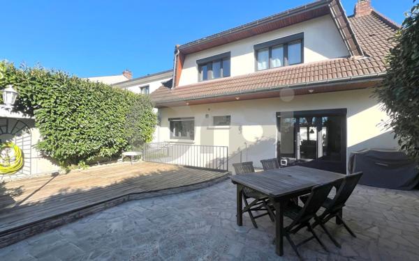 Maison à vendre    8 pièces •  Ormesson-sur-Marne