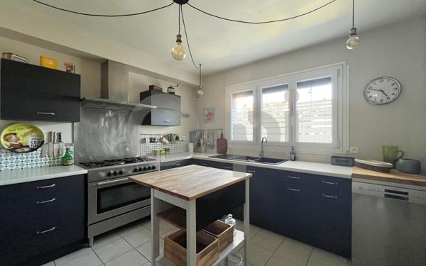 Maison à vendre    8 pièces •  Ormesson-sur-Marne