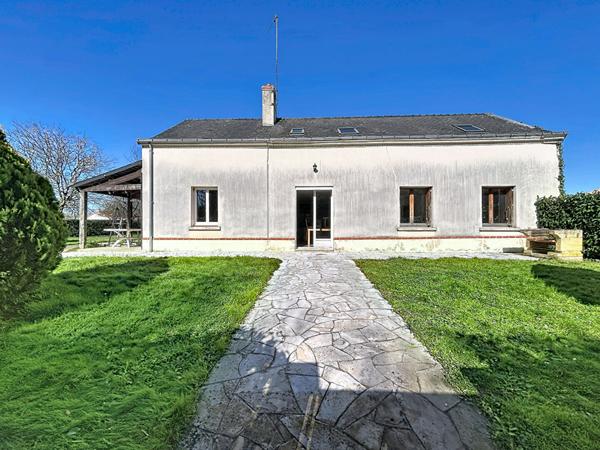 Maison familiale de plus de 150 m² avec vie de plain?pied et grand terrain clos
