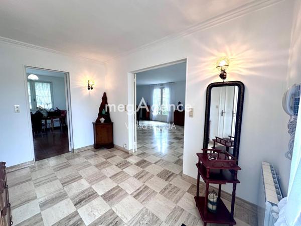 Maison à SENS, 89100 - 6 pièces 204m²