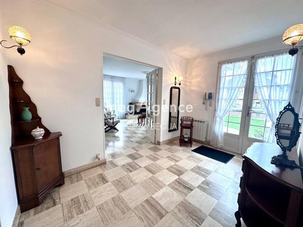 Maison à SENS, 89100 - 6 pièces 204m²