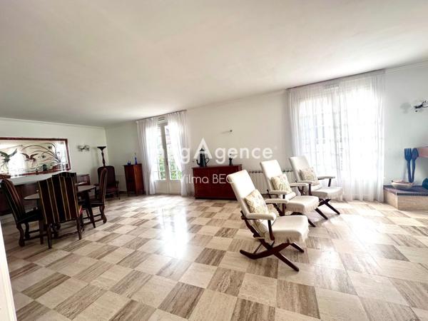 Maison à SENS, 89100 - 6 pièces 204m²