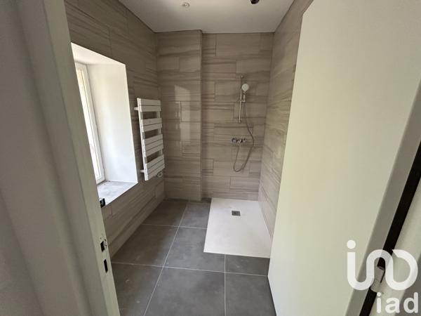 Building for sale 339 m² Autun