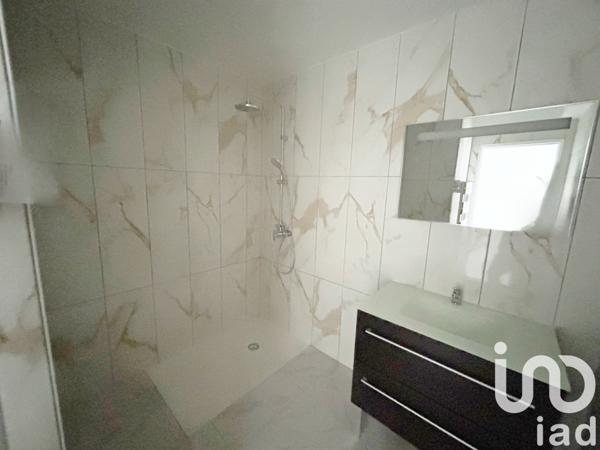 Building for sale 339 m² Autun