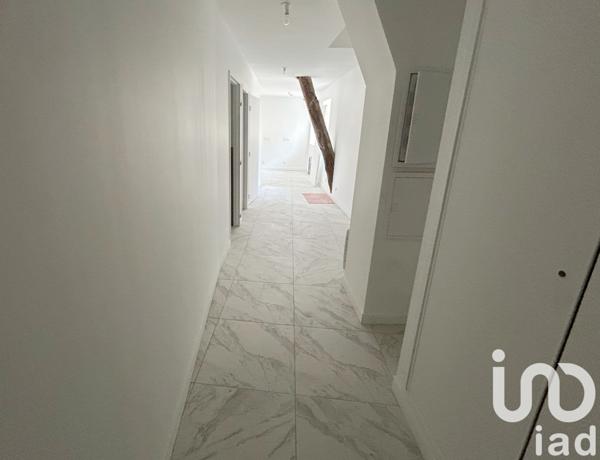 Building for sale 339 m² Autun