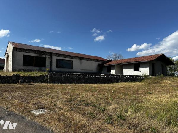 Ensemble immobilier avec hangar, maison à terminer et terrain constructible – 1 525 m²