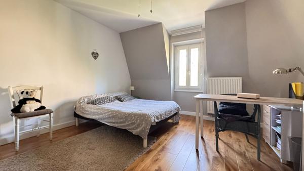 A VENDRE QUARTIER VESONE A PERIGUEUX  CHARMANTE MAISON DE VILLE