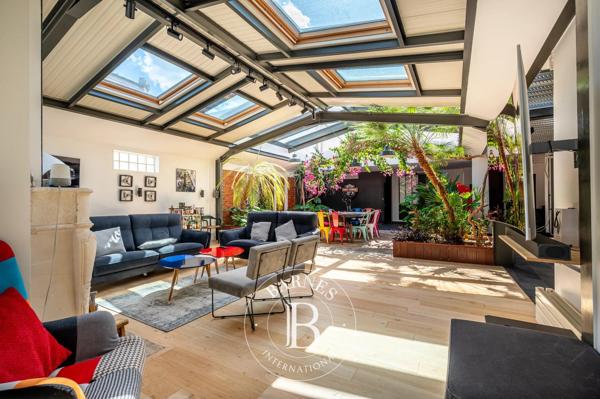 Asnières-sur-Seine, Maison 3 Chambres -  241 m² à vendre