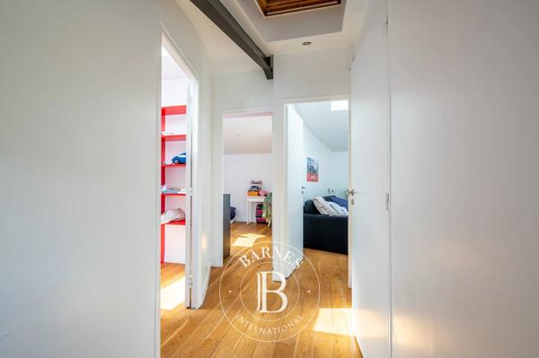 Asnières-sur-Seine, Maison 3 Chambres -  241 m² à vendre