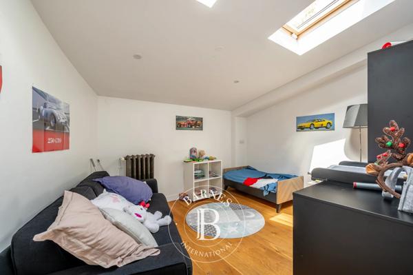 Asnières-sur-Seine, Maison 3 Chambres -  241 m² à vendre