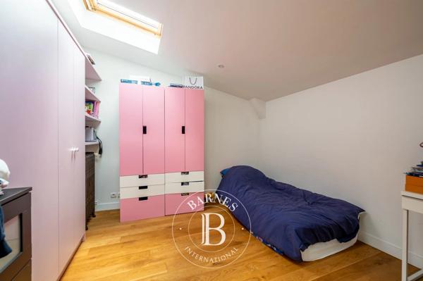 Asnières-sur-Seine, Maison 3 Chambres -  241 m² à vendre