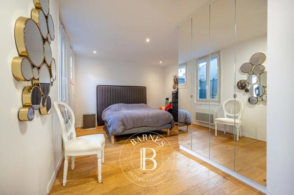 Asnières-sur-Seine, Maison 3 Chambres -  241 m² à vendre