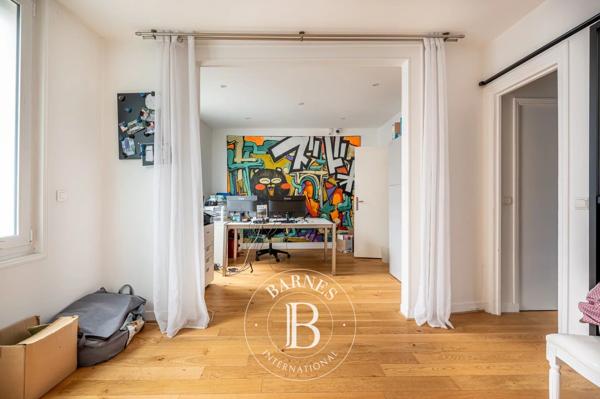Asnières-sur-Seine, Maison 3 Chambres -  241 m² à vendre