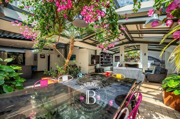 Asnières-sur-Seine, Maison 3 Chambres -  241 m² à vendre