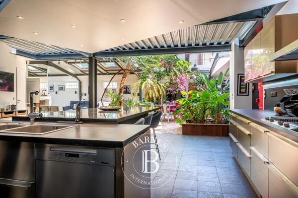 Asnières-sur-Seine, Maison 3 Chambres -  241 m² à vendre