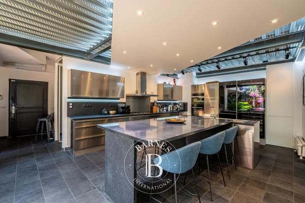 Asnières-sur-Seine, Maison 3 Chambres -  241 m² à vendre