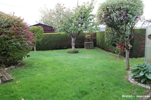 Pavillon à Ernée proche des commodités