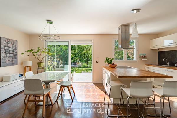 Maison en bord de Seine avec terrasses et jardin bucolique
