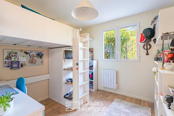 Maison en bord de Seine avec terrasses et jardin bucolique