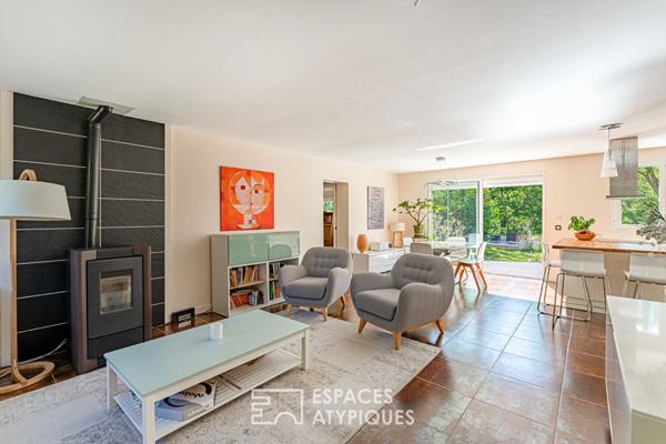 Maison en bord de Seine avec terrasses et jardin bucolique