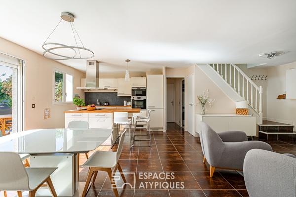 Maison en bord de Seine avec terrasses et jardin bucolique