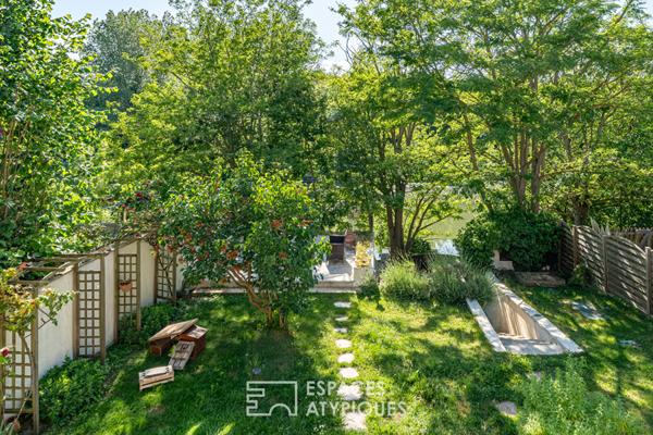 Maison en bord de Seine avec terrasses et jardin bucolique