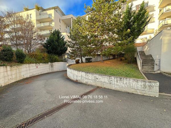 Appartement 3 pièces 61 m2 avec balcon, garage, parking et cave