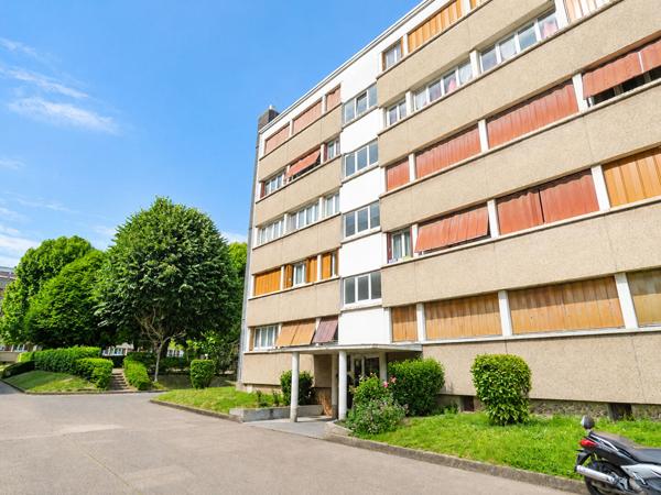 Appartement Neuilly Sur Marne 4 pièce(s) 67 m2